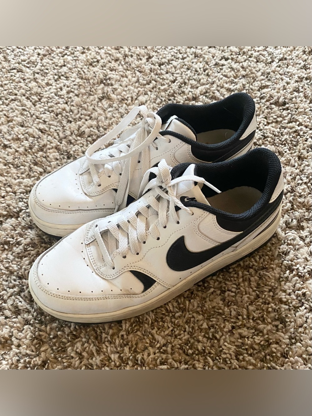 Nike Gamma Force Women's Sneakers White Black Size 9.5